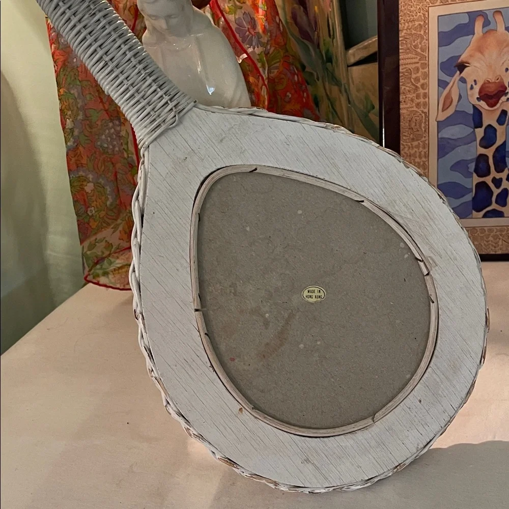 Vintage White Wicker Hand Mirror Women’s Vanity Mirror Hong Kong